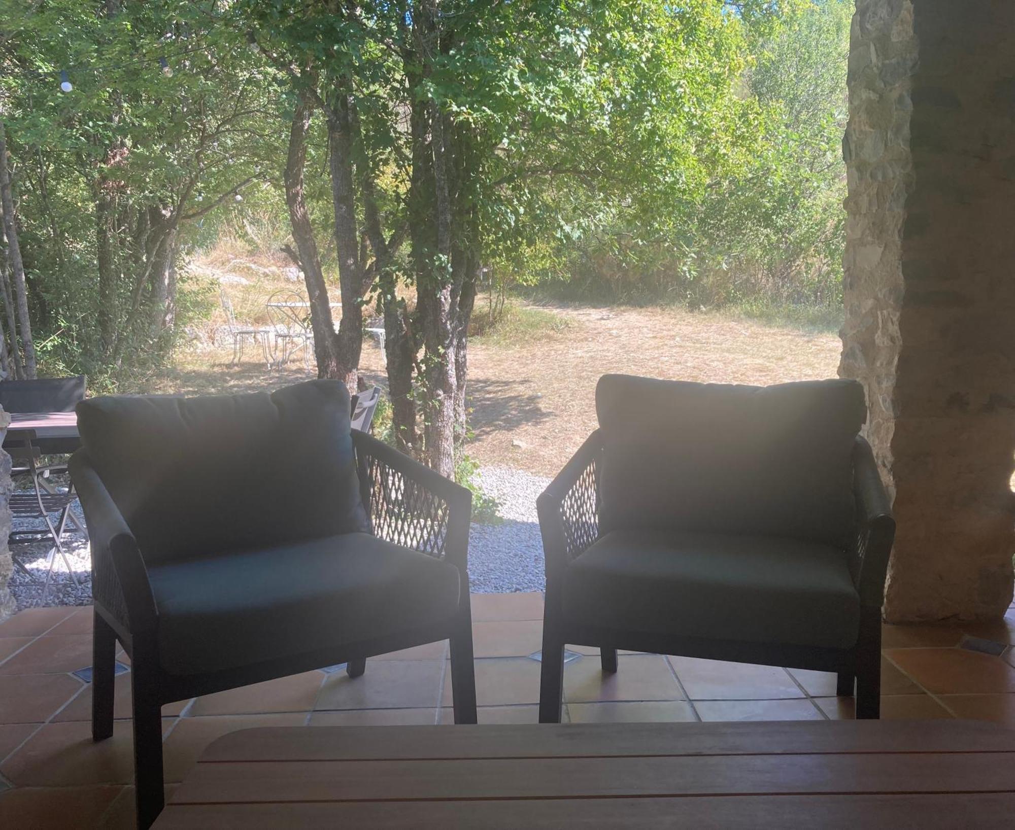 Le Moulin De La Viorne, Gite Avec Piscine Au Coeur De La Nature En Haute-Provence Les Omergues Esterno foto